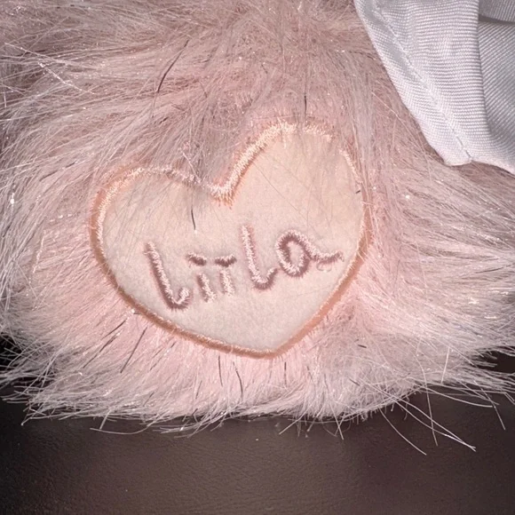 600% Liita Tea Time With My Girl secret pink liquid glitter eyes. Cream Paws